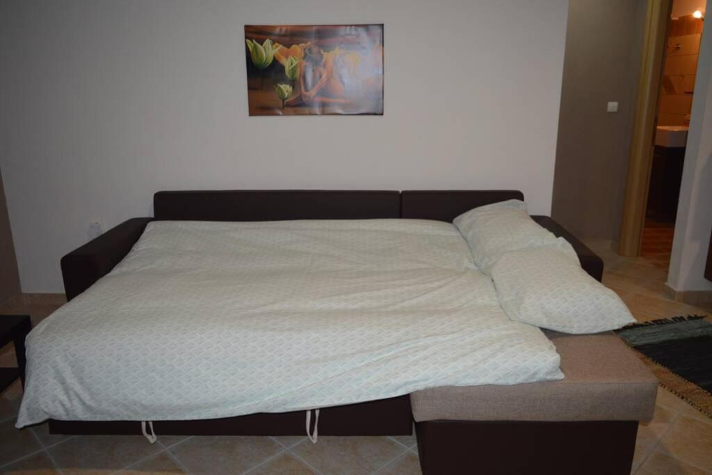 Apartamento Little Garden House Krinitsa Exterior foto